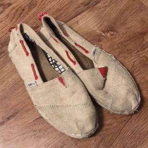 TOMS shoes